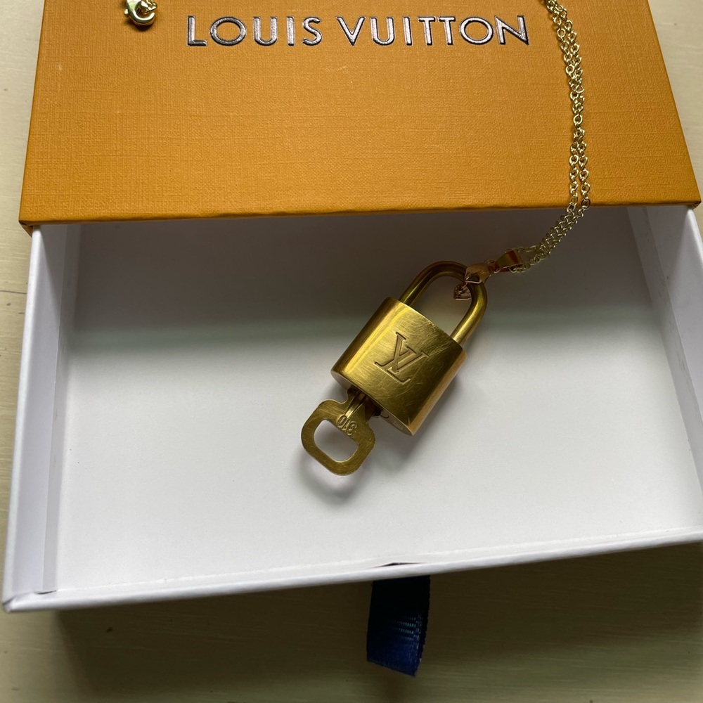 Louis Vuitton lock & key with gold necklace w/ LV box